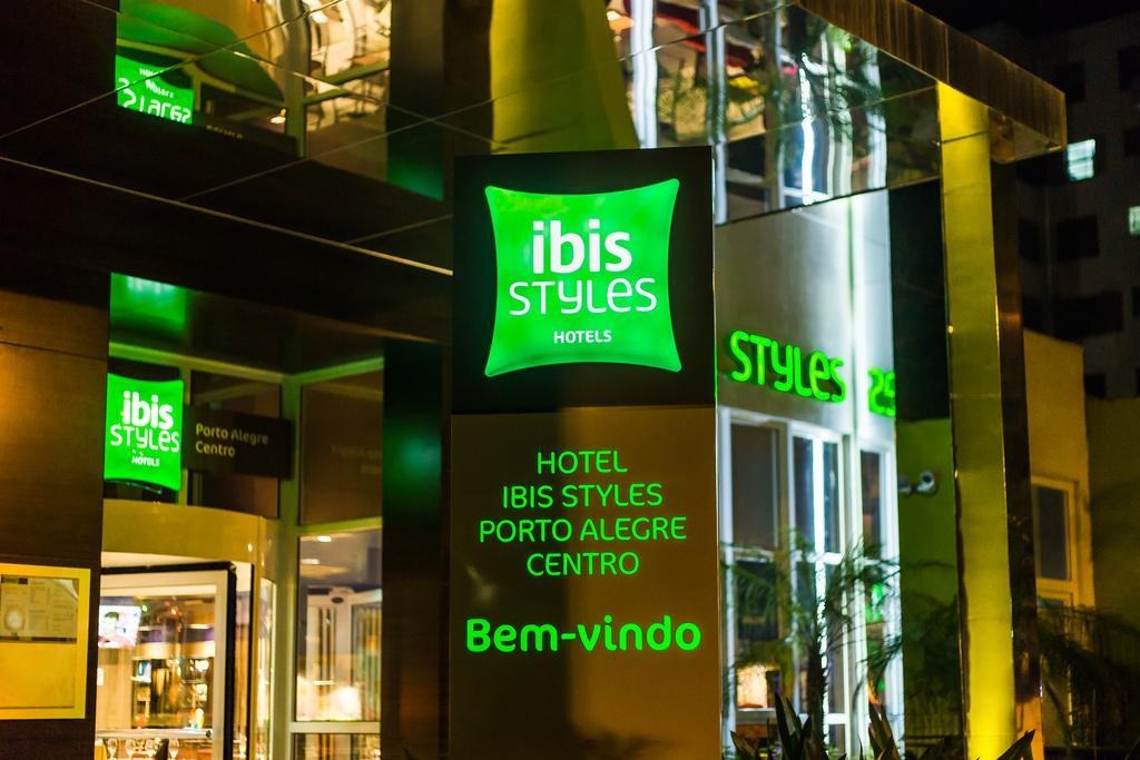 Hôtel Ibis Styles Porto Alegre Centro Extérieur photo
